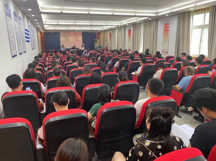 河南鄭州召開食品生產(chǎn)企業(yè)食品安全員培訓(xùn)考核會