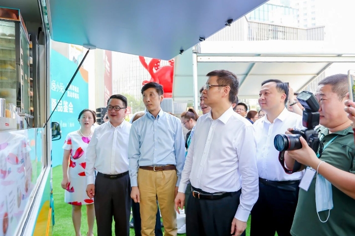 讓早餐“流動(dòng)”起來！“逸小兔” 便利早餐店、流動(dòng)早餐車來了