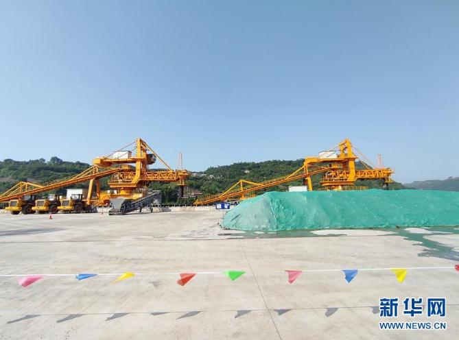 這是云南省昭通市水富港擴(kuò)能工程中嘴作業(yè)區(qū)（8月10日攝）。 新華社記者 林碧鋒 攝