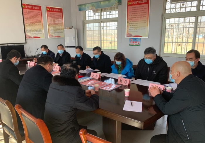河南省藥監(jiān)局開展節(jié)前慰問調研。
