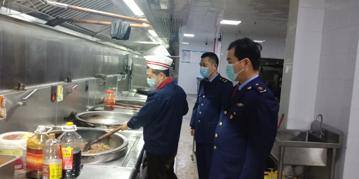 圖為檢查現(xiàn)場。