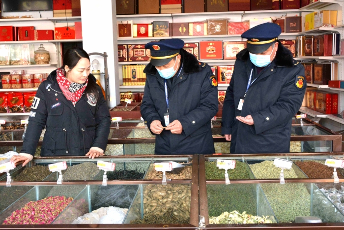 圖為檢查現(xiàn)場。