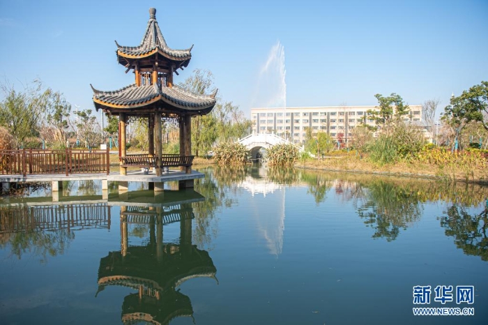 嘉興市海鹽縣綠能環(huán)保項目園區(qū)景觀（2020年12月17日攝）。新華社發(fā)（江漢 攝）