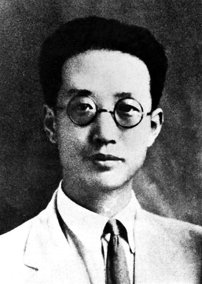 瞿秋白像。新華社發(fā)