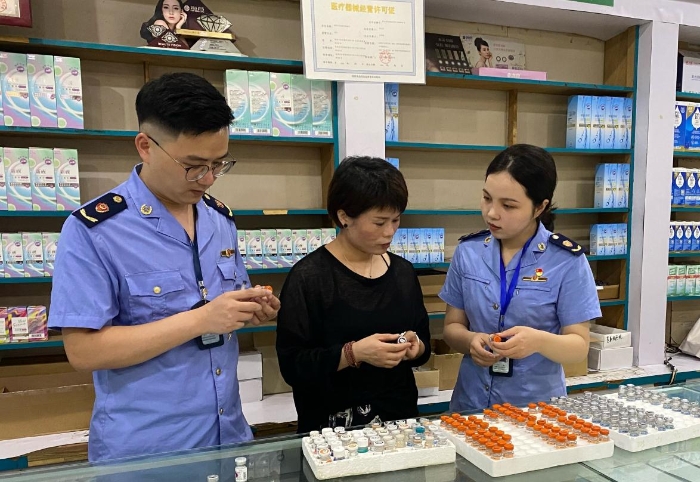 圖為檢查現(xiàn)場。