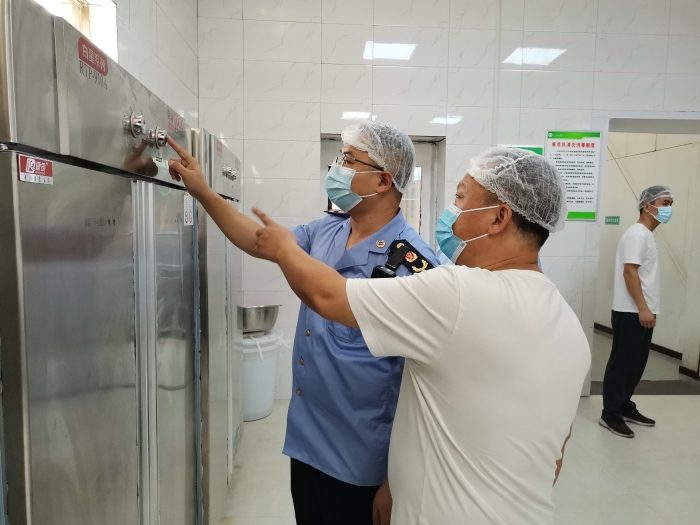 圖為檢查現(xiàn)場。