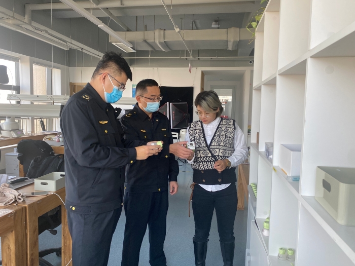 圖為檢查現場。