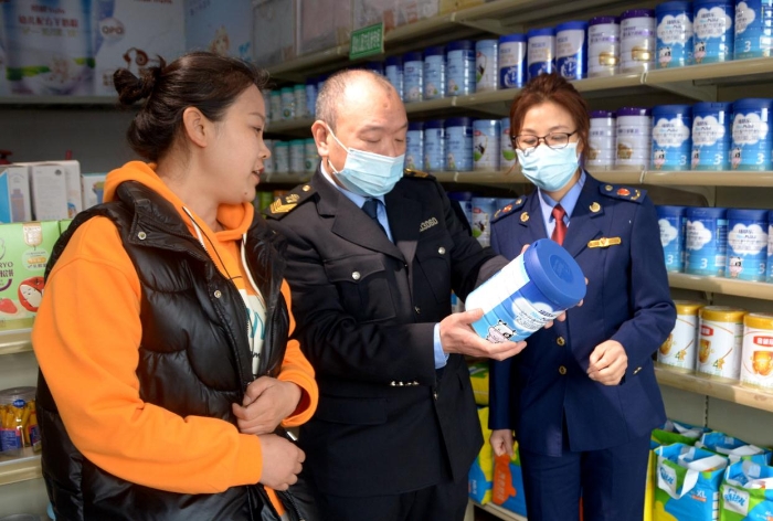 圖為檢查現(xiàn)場。