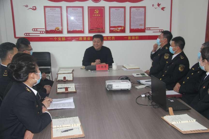 黑龍江省藥監(jiān)局黨組成員、副局長(zhǎng)王鐵寒到綜合執(zhí)法監(jiān)督局檢查指導(dǎo)工作