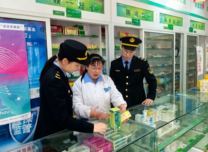 圖為檢查現(xiàn)場。