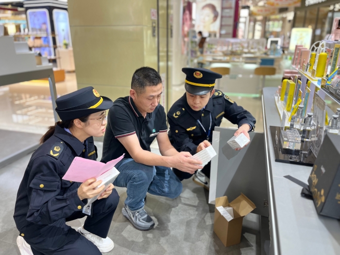 湖州南潯開展化妝品質(zhì)量安全專項檢查1